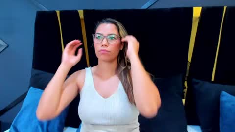 esther_xo online show from 06.24.26
