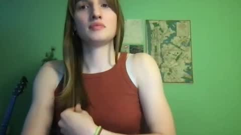 Esther Grey online show from 01.28.25