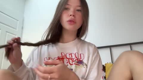 Snapshot of eternal_infinite chatting on 10.31.25 nika 3 online show from 10.31.25