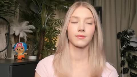 Natalie online show from 02.08.26