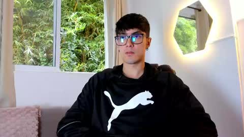 Snapshot of etham_wolf1 chatting on 05.31.26 etham_wolf1 online show from 05.31.26