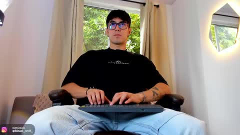 Snapshot of etham_wolf1 chatting on 06.05.26 etham_wolf1 online show from 06.05.26