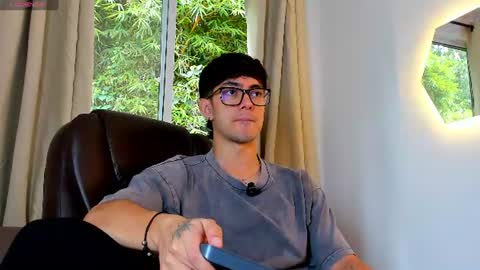 etham_wolf1 online show from 07.10.26