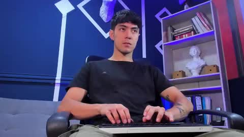 Etham online show from 10.03.25