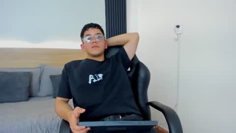 Ethan online show from 06.09.26