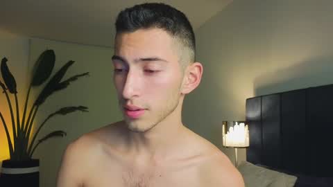 Joan online show from 12.12.24