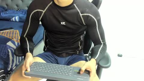 ethan_smitth1 online show from 01.22.25