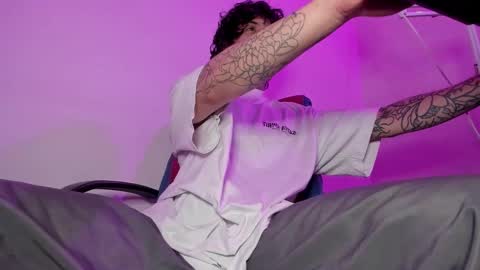 Ethan sykes online show from 10.11.25