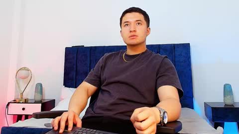 ethanconnor_ online show from 01.10.26