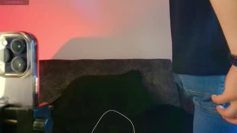 ethanconnor_ online show from 03.04.26