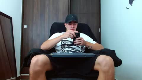 ethangreey1 online show from 02.05.25