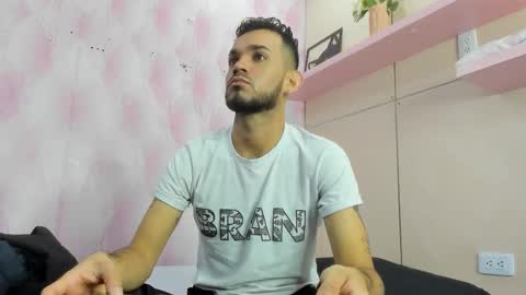 Ethan Grey online show from 02.17.26