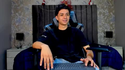 ethanlowell online show from 12.17.25