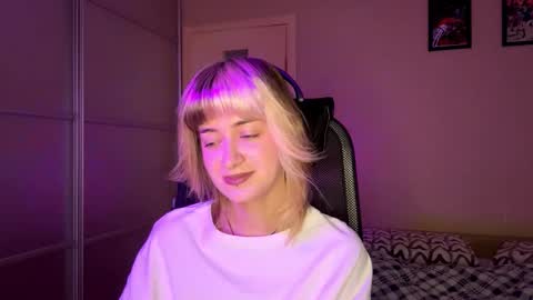 Emily online show from 11.11.25