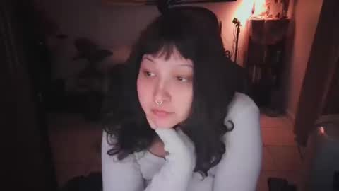 Snapshot of etherealhazy chatting on 10.17.25 etherealhazy online show from 10.17.25