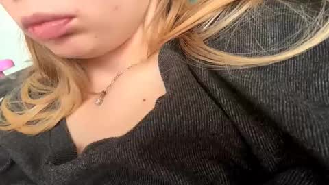 Snapshot of eugenakhouri chatting on 10.16.25 Lana online show from 10.16.25