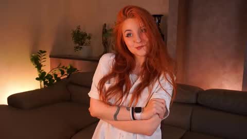 Snapshot of eugenecristino chatting on 10.11.25 Lillie here and its my first day online show from 10.11.25