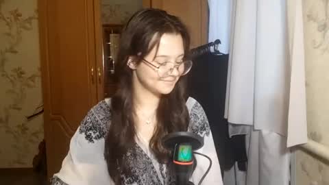 Lily 1st day online show from 05.18.26