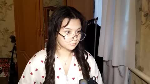 Lily 1st day online show from 05.22.26