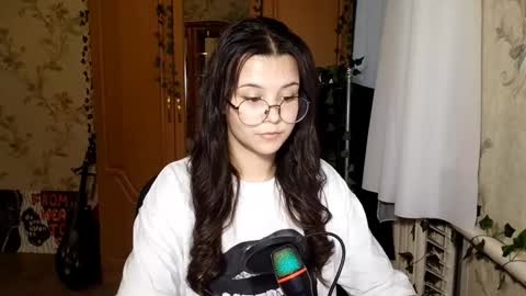 Lily 1st day online show from 05.25.26