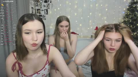 Snapshot of eumomino chatting on 12.30.24 Veronica Tiia Lilith left to right online show from 12.30.24