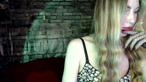 Liana online show from 01.01.25
