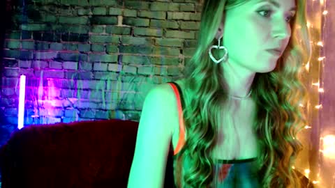 Liana online show from 01.17.25