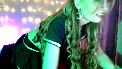 Liana online show from 01.26.25
