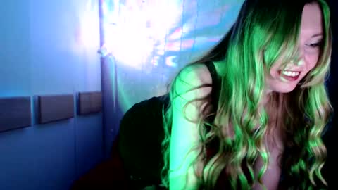 Liana online show from 03.11.25