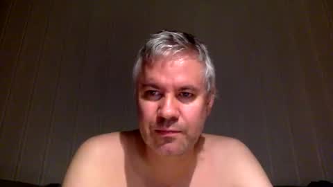 Snapshot of europeankris chatting on 03.11.25 European Kris online show from 03.11.25