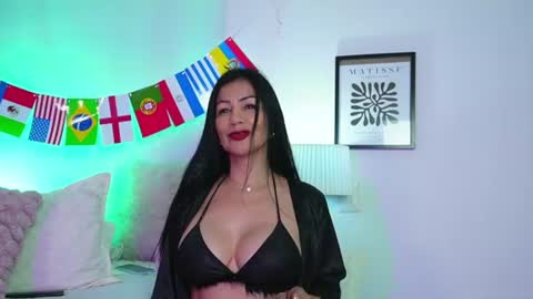 Snapshot of eva_45love chatting on 06.16.26 Eva online show from 06.16.26