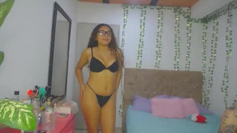 eva_adan19 online show from 03.18.26