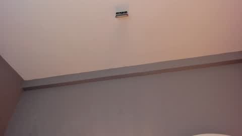 EVA  online show from 01.05.25