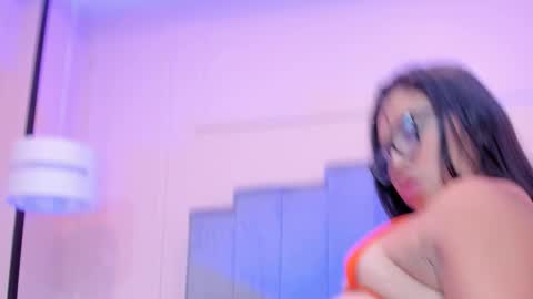 Eva  online show from 10.25.25