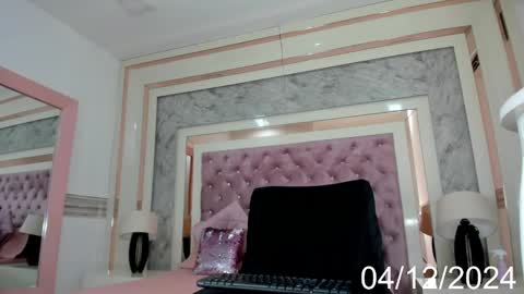 EVA COLUCCY online show from 12.05.24