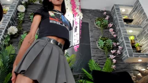 EVA COLUCCY online show from 01.03.25