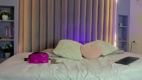 Snapshot of eva_daemon chatting on 02.06.25 EVA DAEMON online show from 02.06.25