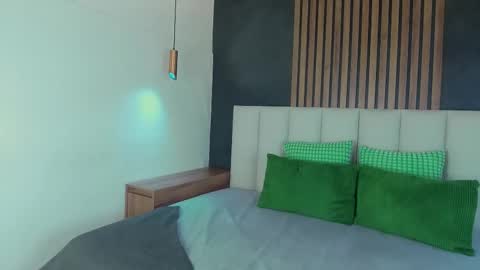 EVA DAEMON  online show from 01.19.26