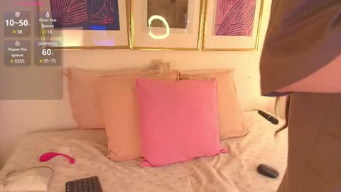 Snapshot of eva_depp chatting on 02.15.25 Evaa Depp online show from 02.15.25