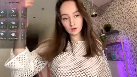 Eva  online show from 10.11.25