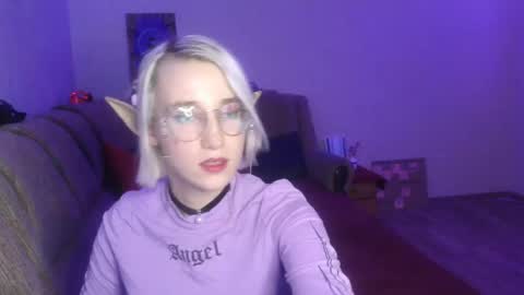 eva_forrest online show from 01.31.25