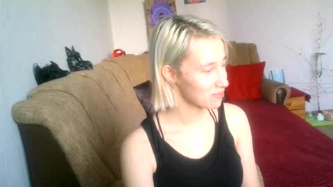 eva_forrest online show from 02.11.25