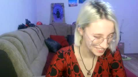 eva_forrest online show from 02.20.25