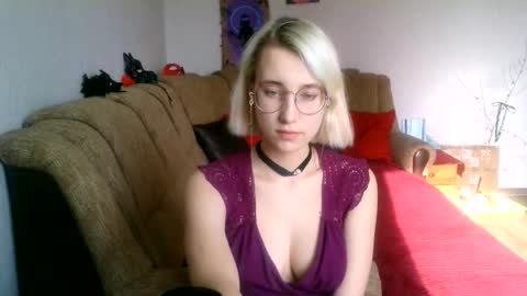 eva_forrest online show from 02.25.25
