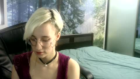 eva_forrest online show from 03.06.25