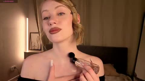 eva hamilton online show from 05.09.26