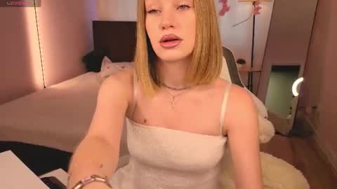 eva hamilton online show from 07.21.26