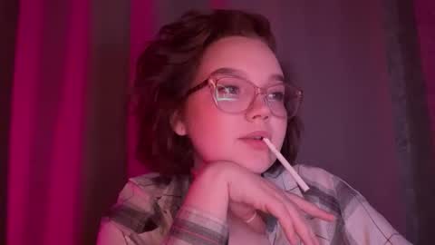 eva_kittenn online show from 11.19.25