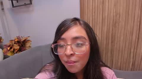 Angelinne online show from 12.22.24