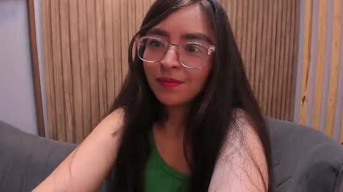 Angelinne online show from 02.08.25